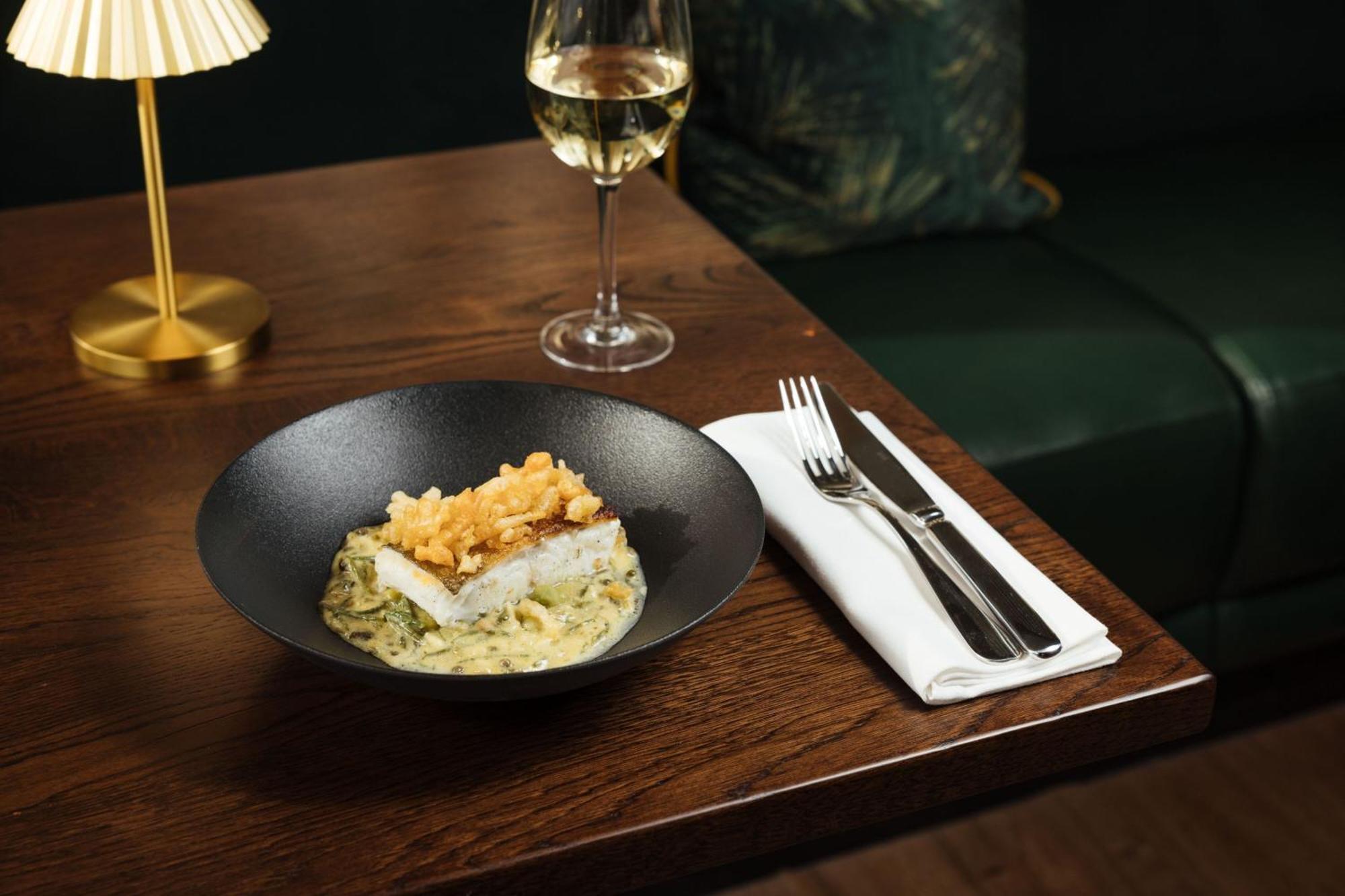 Montcalm East, Autograph Collection Hotel London Ngoại thất bức ảnh A dish at the restaurant