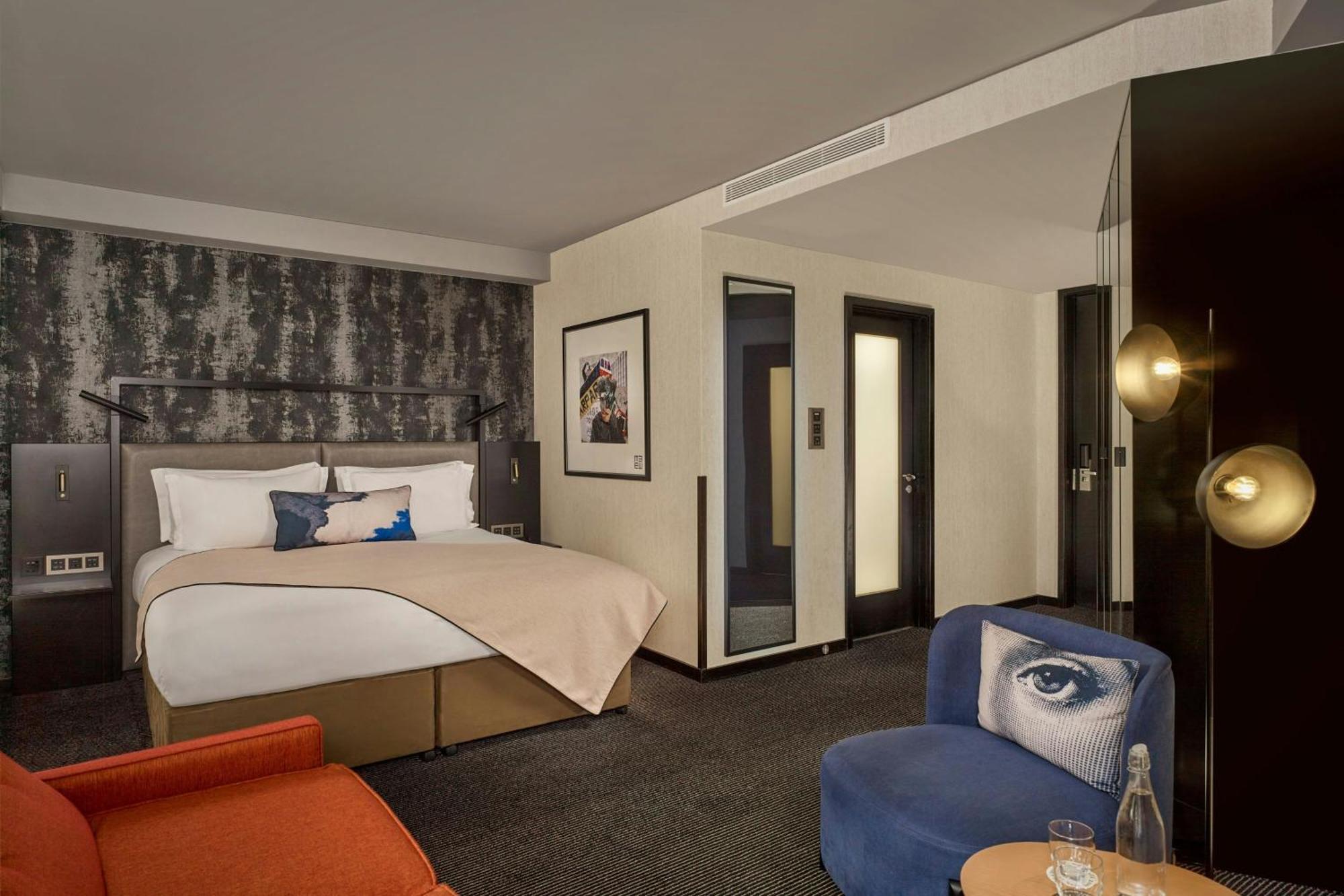 Montcalm East, Autograph Collection Hotel London Ngoại thất bức ảnh A room at the London Edition