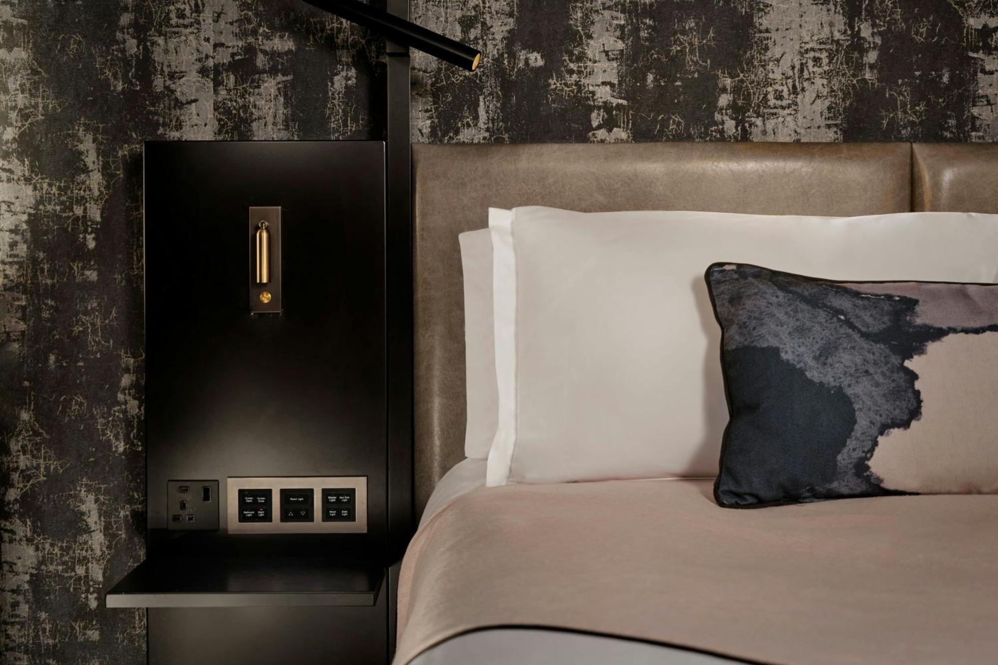 Montcalm East, Autograph Collection Hotel London Ngoại thất bức ảnh A room at the Standard East Village