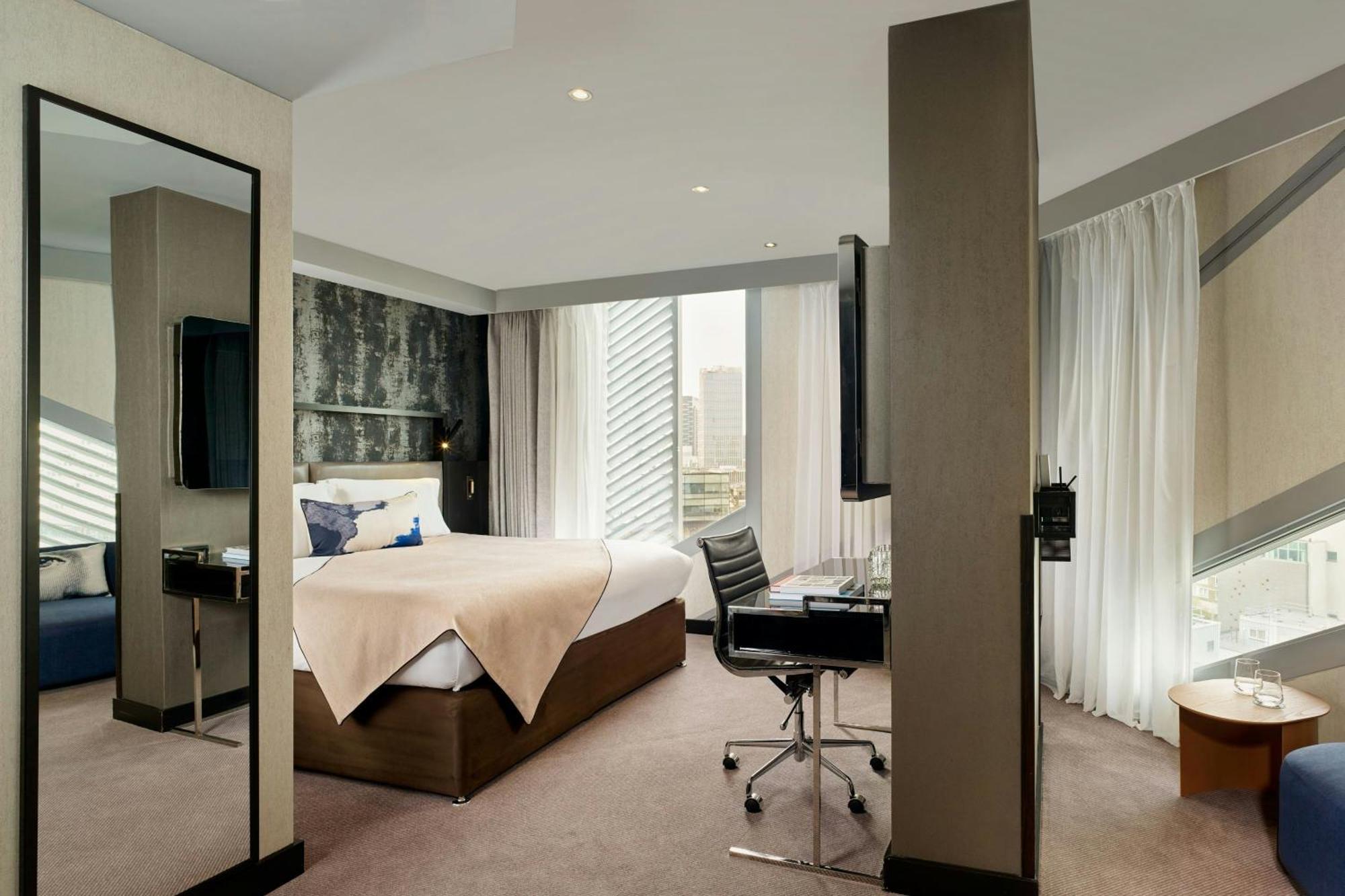 Montcalm East, Autograph Collection Hotel London Ngoại thất bức ảnh A bedroom at the hotel